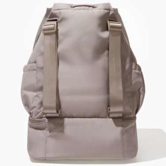 NWT BEYOND YOGA Convertible Gym Bag - Picture 4 of 10